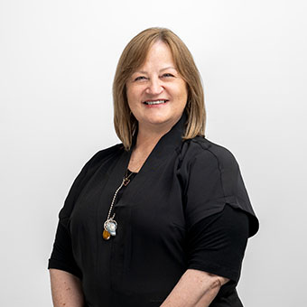 Elvira – Senior Hairstylist and Hair Replacement Technician